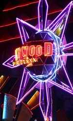 Hollywood neon